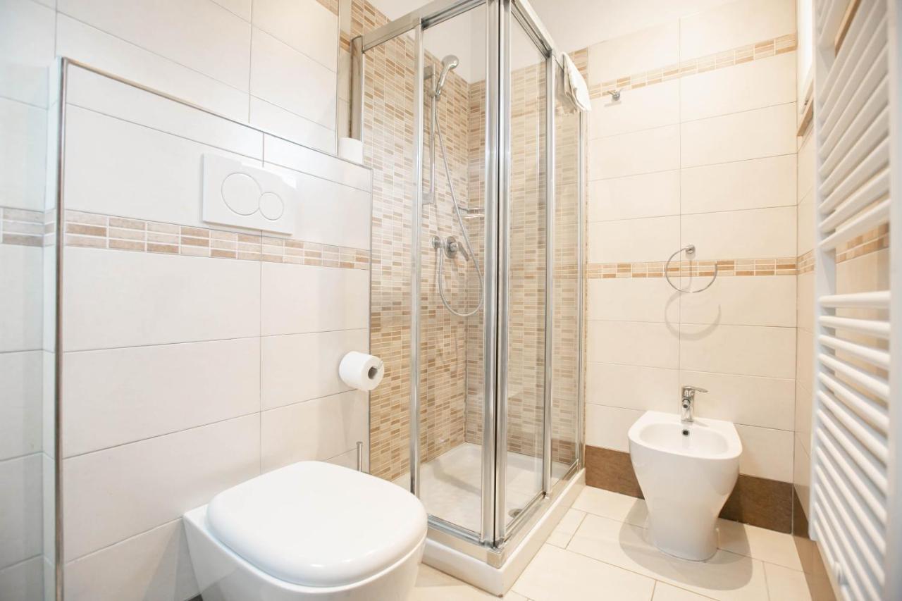 Hotel Valparaiso Rimini Eksteriør billede