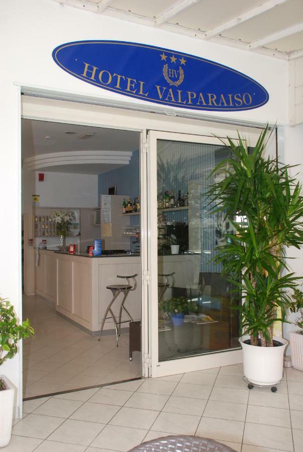 Hotel Valparaiso Rimini Eksteriør billede