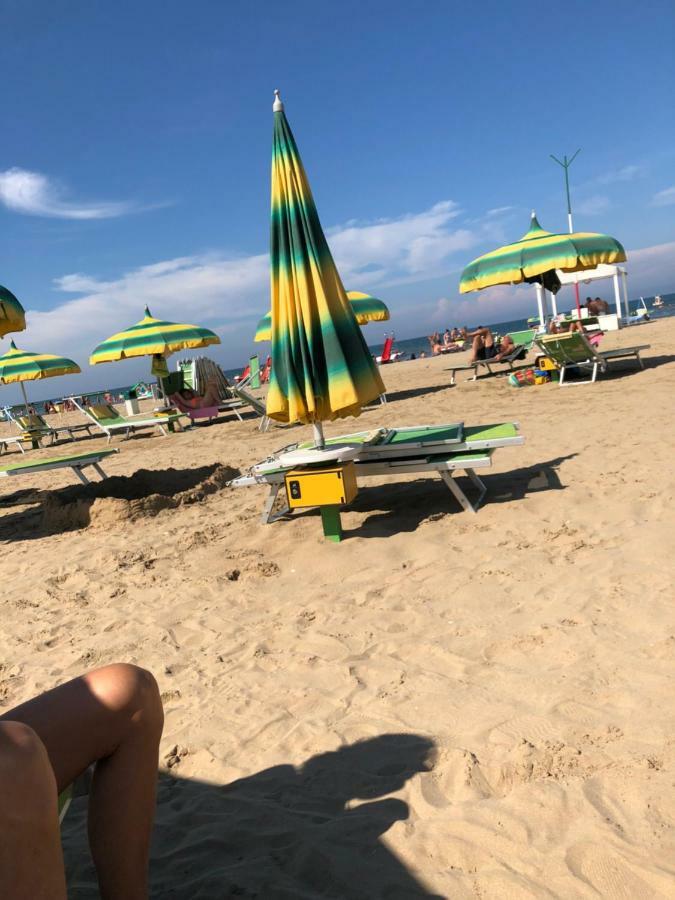 Hotel Valparaiso Rimini Eksteriør billede